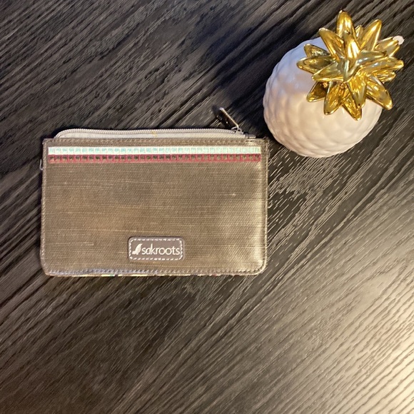 🍍SKAROOTS 🍍E-2 - Picture 2 of 2